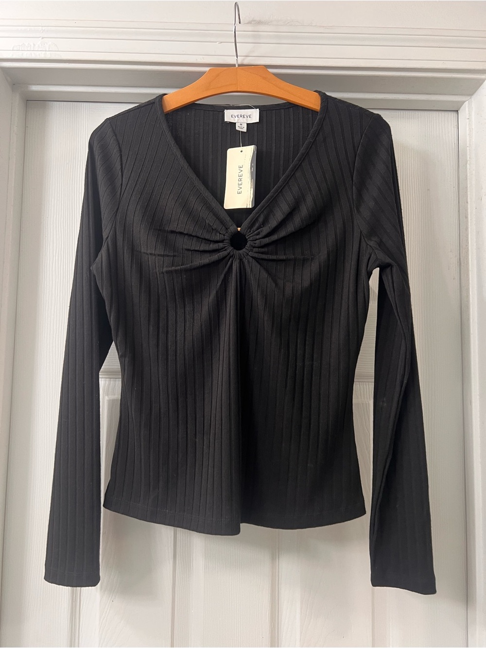 Evereve Black Ribbed V Neckline Long-Sleeve Twist Front Top Sz Medium